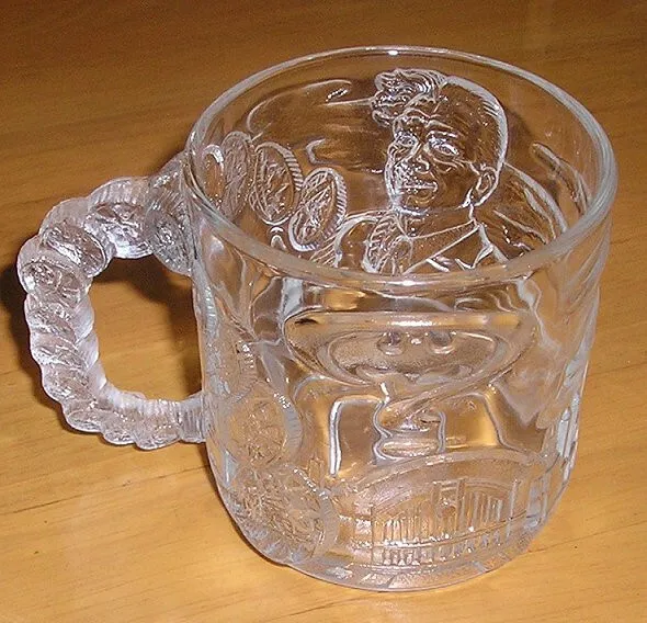 McDonald 1995 - Two Face Batman Forever Collectible Glass Mug - New Condition