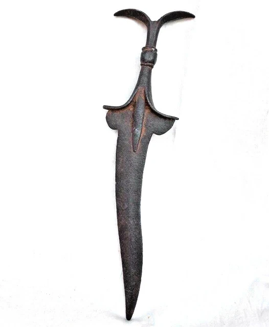 1800's Old Vintage Antique Strong Solid Iron Hand Forged Bichuwa Knife Dagger