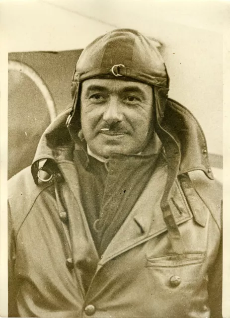 "Le pilote POULAIN 1932" Photo originale G. DEVRED (Agce ROL)