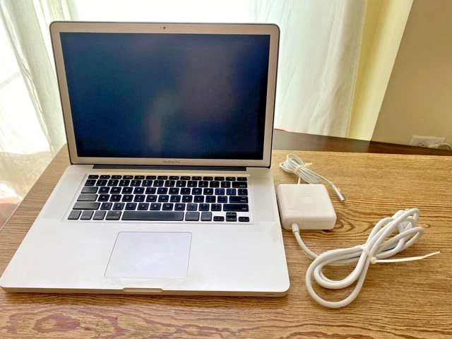 Apple MacBook Pro A1286 15" Laptop - MC371LL/A (Mid-2010)