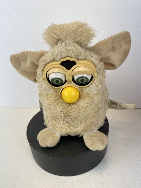 PELUCHE INTERACTIVE FURBY EDITION 2023 COULEUR TIE DYE MULTICOLORE VF  INTEGRALE