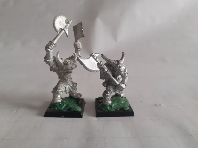 Warhammer – Régiment Orcs & Gobelins Black Orcs X10 – Métal OOP 2003 – Non Peints