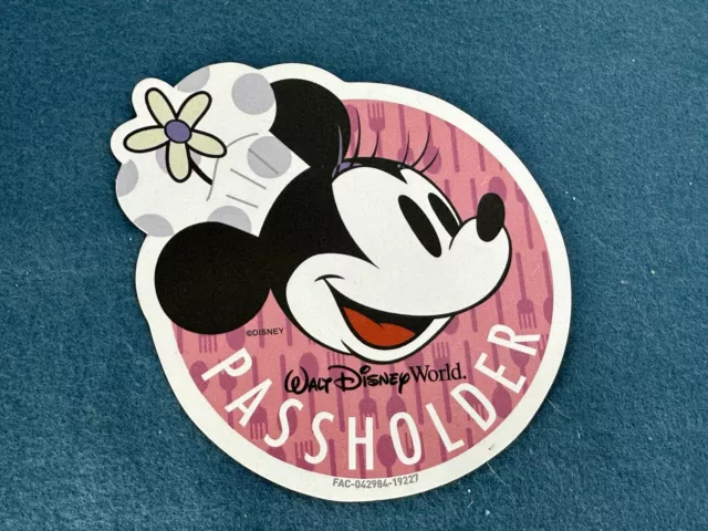 Authentic Disney World Epcot Food & Wine Chef Minnie Passholder Magnet 2019