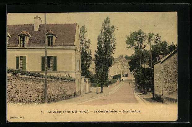 CPA La Queue-en-Brie, La Gendarmerie, Grande Rue 1915