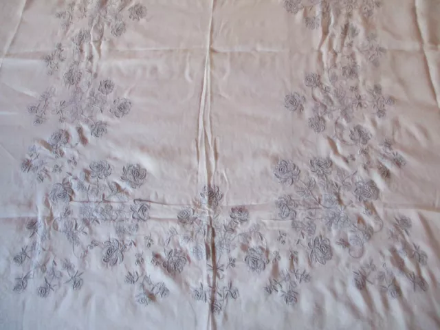 Service de table N°62 nappe 165 x 260 cm 12 serviettes fleur rose grise organdi?