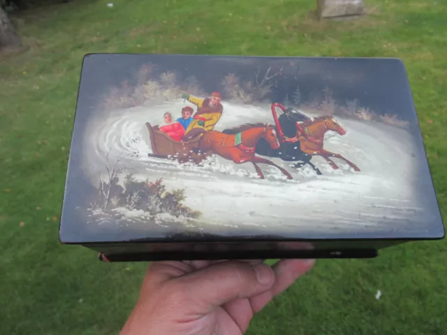 Russian Lacquered Tea Caddy Sleigh Scene , Signed 8.5" x 5" Ex