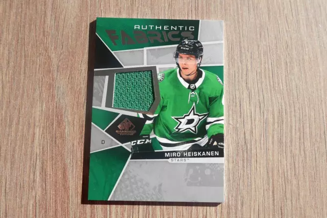 2021-22  Upper Deck  -  Hockey  -  Miro  Heiskanen  -  Authentic  Fabrics