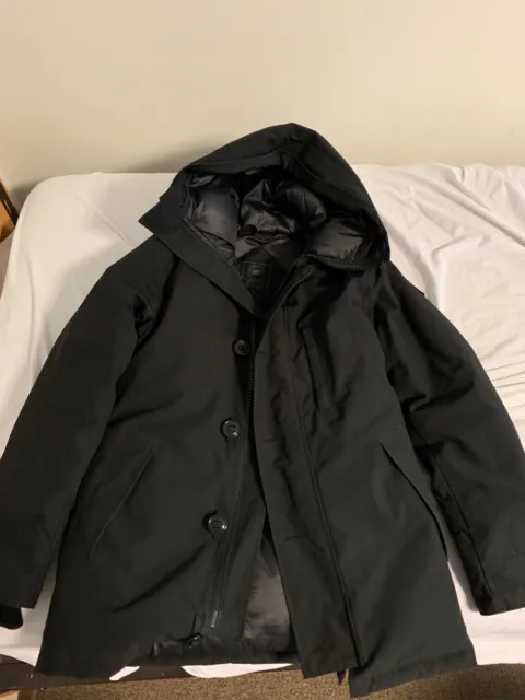 Canada Goose Chateau Parka Black Label, S, Pre-owned 6 months
