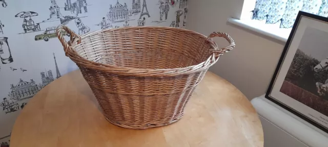 Wicker Oval basket large Logs Blankets Country House / Cottage