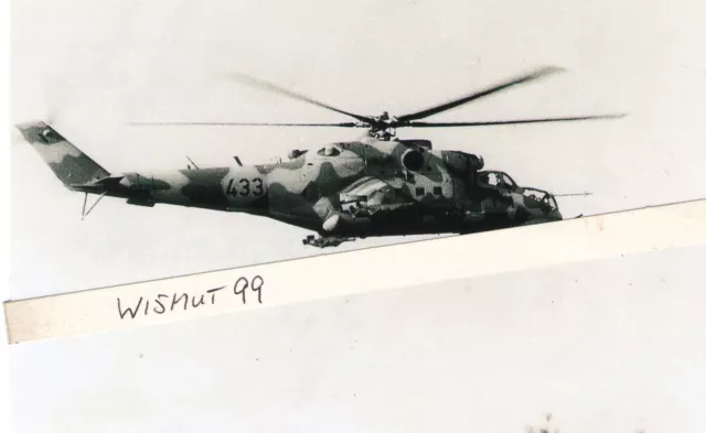 NVA-Foto DDR Oldtimer Luftstreitkräfte Hubschrauber Mi 24 Takt.-Nr. 433