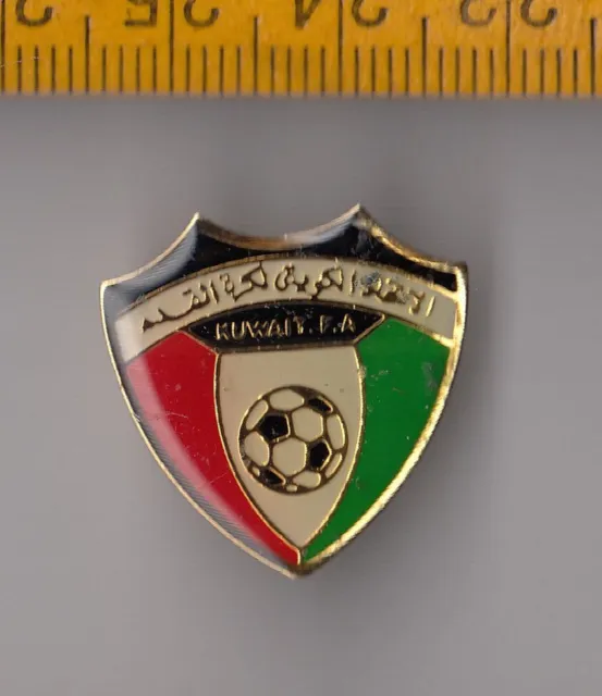 Kuwait FA Football Federation Association pin badge logo