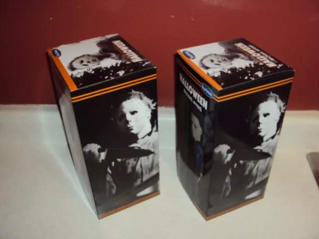 Halloween Michael Myers Fence Hedge & Sheet 2 Lot Royal Bobbles Spirit Exclusive 3