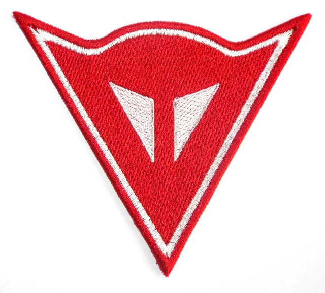 FERRARI SCUDETTO PATCH TOPPA RICAMATA Con Strappo Asola+uncino. Cm 8 EUR 9,30 - IT