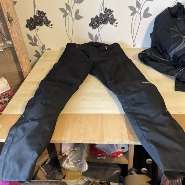 MENS RST SINAQUA src hs trousers size M 32 Black With Pads 49.99 PicClick UK