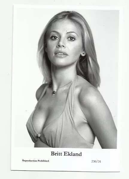(Bx8) Britt Ekland Photo Card (230/31) Filmstar  Pin Up Movie Beauty Glamor