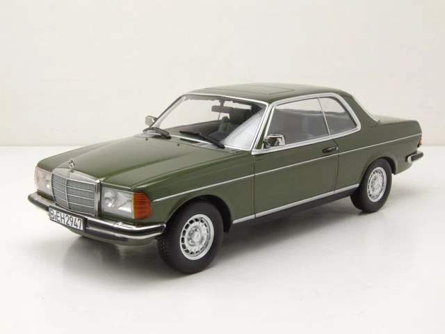 1:43 Minichamps Mercedes-Benz 230 CE W123 1976 rot Maxichamps