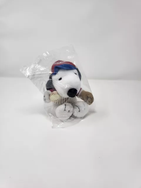 Plush MetLife Peanuts Baseball Player Snoopy Stuffed Animal, New in Plastic
