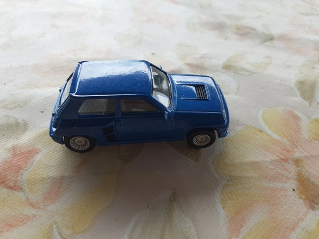 Miniature Norev 1/43 - Renault 10 Bleue - En Boîte (Occasion)