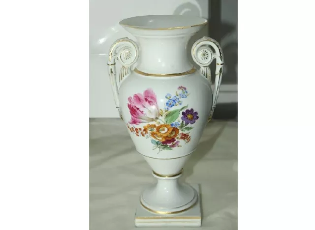 Meissen Porzellanvase Amphoren Vase Prunkvase mit Blumenmalerei und Gold um 1880