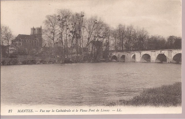 Cpa Mantes. Vue Sur La Cathedrale Et  Le Vieux Pont De Limay.l.l..non Ecrite. Be
