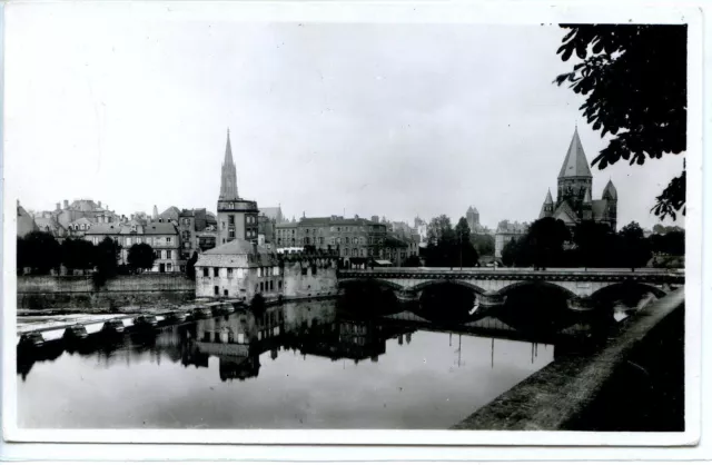 CP 57 MOSELLE - Metz - A corner of the city seen from the banks of the Moselle