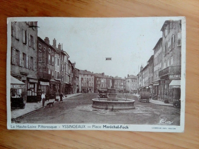 CPA YSSINGEAUX PLACE MARÉCHAL FOCH combiner imp CIM