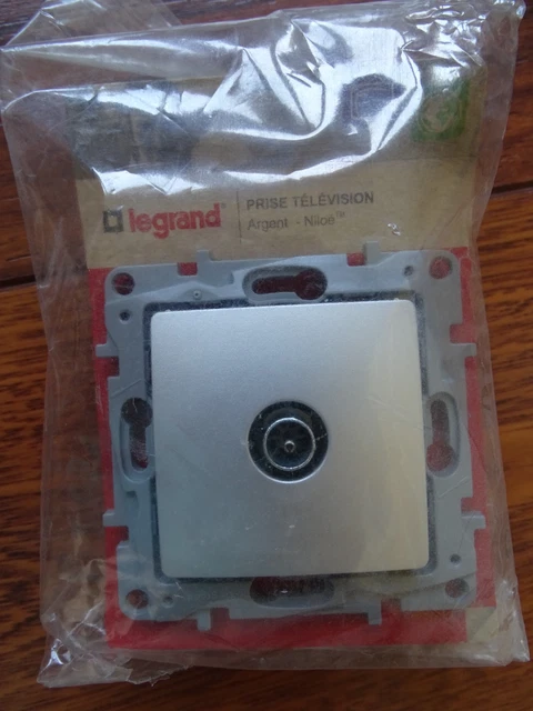 LEGRAND 664763 - Prise tv/r/sat niloé - étoile blindée - pur EUR 16,79 - FR