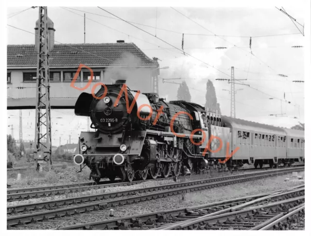 "Westdeutsche Eisenbahn Motorbahnhof Bahnsteig Foto (1077) 8,5"" x 6,5""