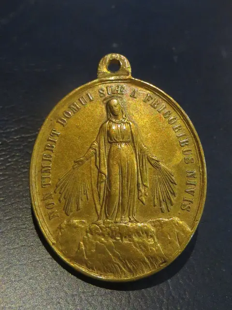 Antiguo Colgante Medalla Religiosa Cisterciense Nuestra Dama De Las Nieves Abadía La Trappe