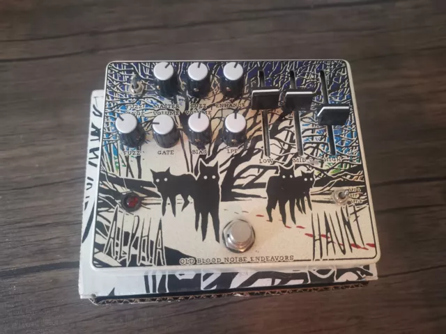 Old Blood Noise Endeavors Alpha Haunt Fuzz guitar effects pedal MINT condition