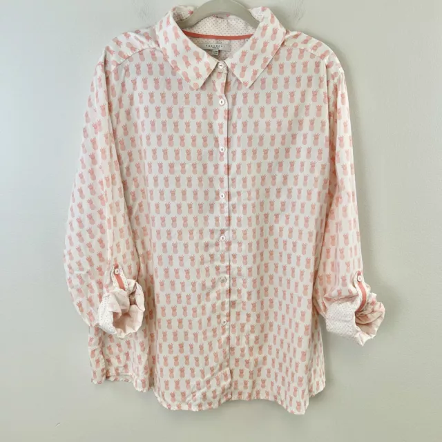 Camisa Foxcroft para mujer 24W sin arrugas estampado de piña con botones rosa