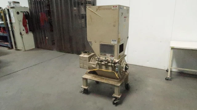 Nissui SA-35 Low Speed Plastic Granulator M0886