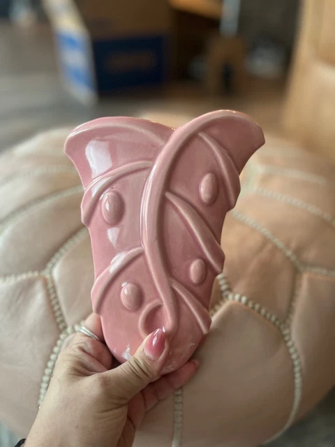 Bolsillo de pared vintage Fredricksburg cerámica art deco década de 1940 rosa pálido 