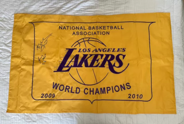 Kobe Bryant Signed 3'x5' 2010 NBA Championship Banner #/50 - Lakers - Panini COA