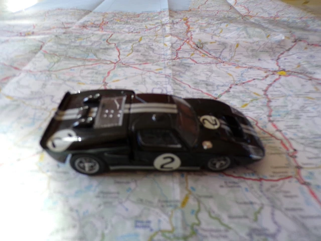 Bang Scale Model Cars 1969 Ford GT 40 Le Mans Hobs Hailwood 1/43
