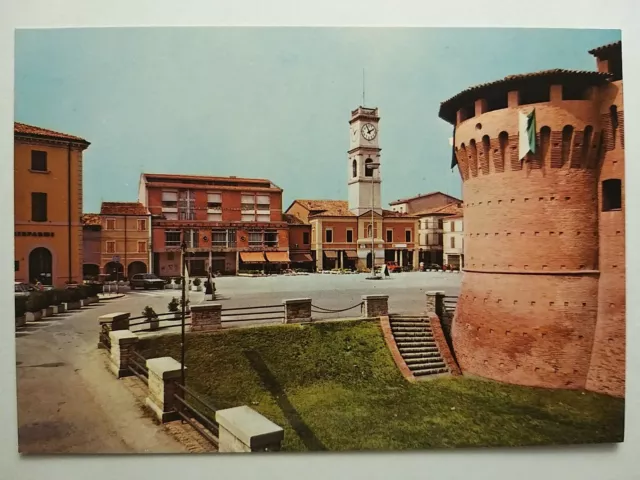 Forlimpopoli (Forlì-Cesena). Piazza Garibaldi.