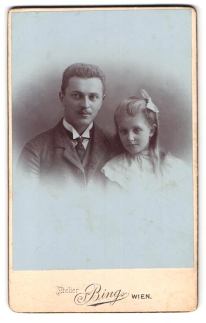 Fotografie Atelier Sigmund Bing, Wien, Goldschmidgasse 4, Vater nebst Tochter i