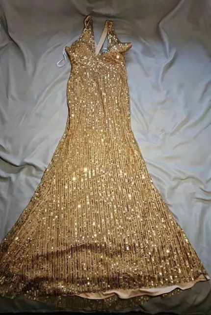 Camille La Vie Womens Dress Size 6 Beaded Maxi Gold V-Neck Strappy Ball Gown