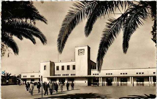 CPA AK MAROC OUDJDA - Place de la Gare (280932)