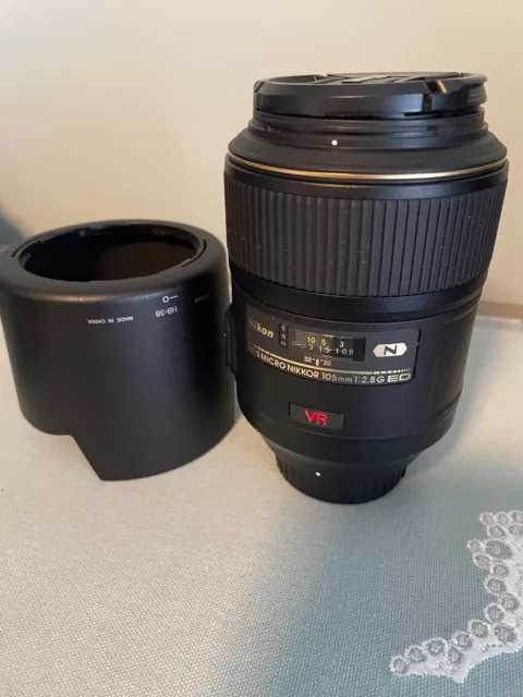 Nikon AF-S VR Micro-NIKKOR 105mm f/2.8G ED Lens