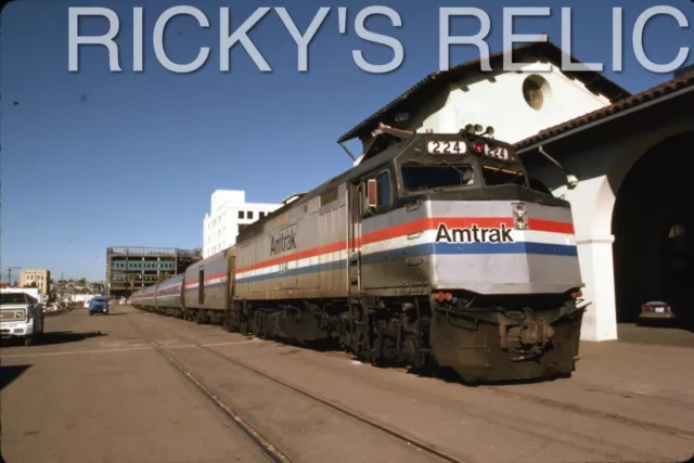 Original Slide AMTK #224 EMD F40PH Amtrak San Diego CA 1984 Station/Depot