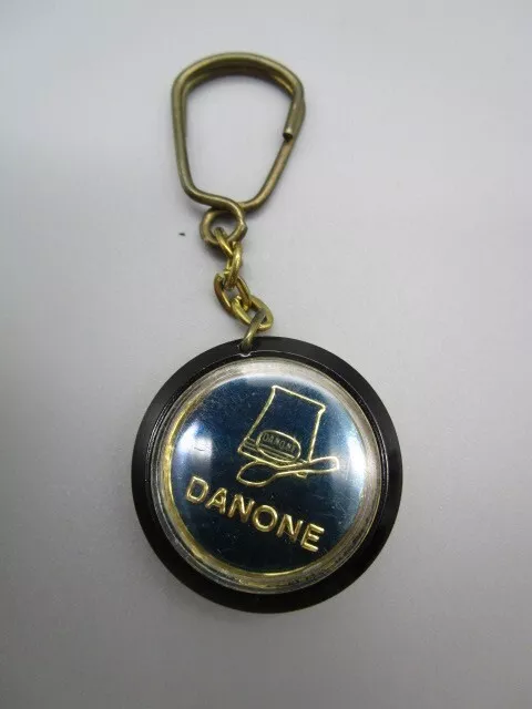 Porte-clefs publicitaire ancien "yaourt DANONE"