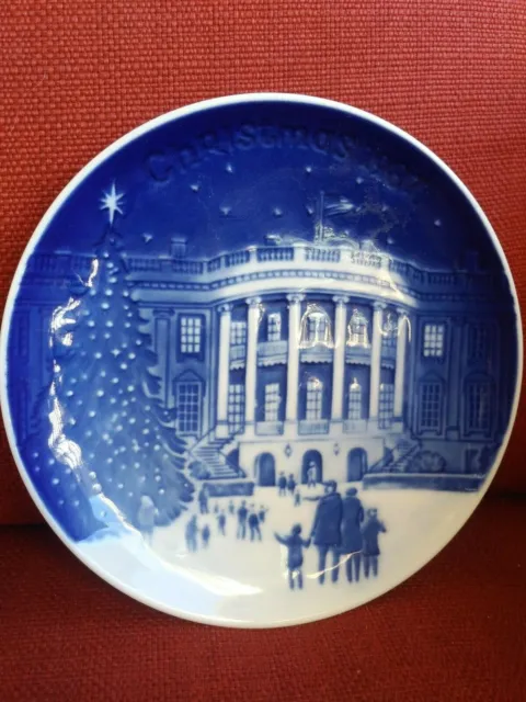 1987 B &G Bing & Grondahl "Christmas Eve at the Whitehouse" Plate, 5 1/4" Dia