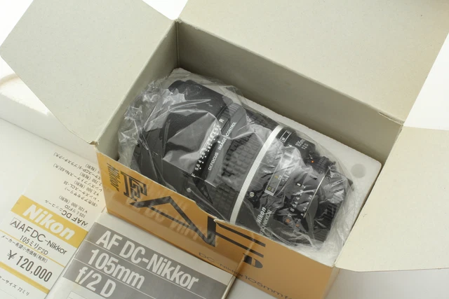 [Unused / Box ] Nikon AF DC NIKKOR 105mm f/2 D Auto Focus Camera Lens From JAPAN