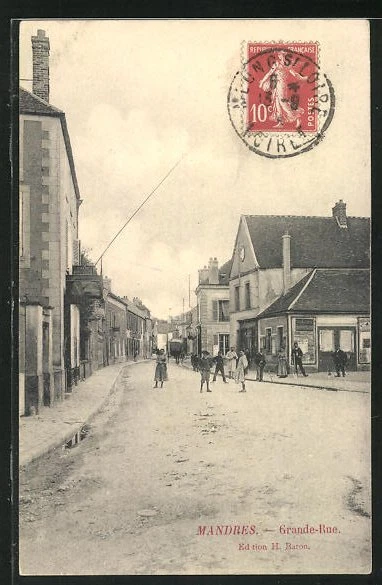 CPA Mandres, Grande-Rue, vue de la rue im Ortskern 1914