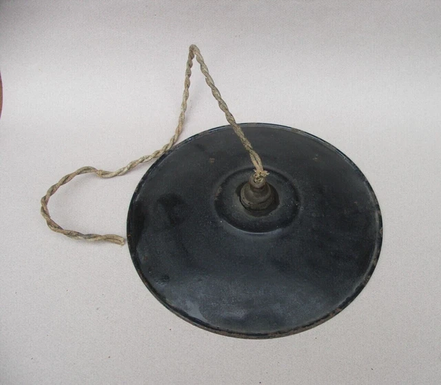 Ancienne suspension abat jour tole émaillée métal noire vintage industriel