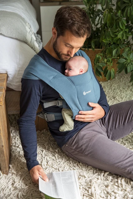 Ergobaby Embrace Baby Carrier for Newborns from Birth, Extra Soft & Ergonomic