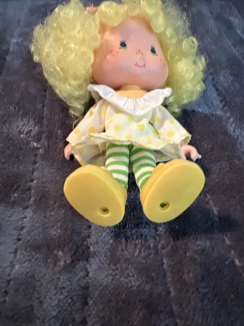 Poupee d'art,Lemon meringue, de la collection des Charlotte aux fraises