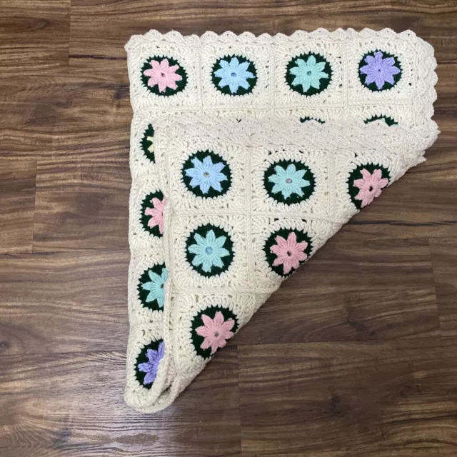 Afghan Homemade Blanket Throw Square Flower Pattern Pastels Creme VTG 54" x 43"