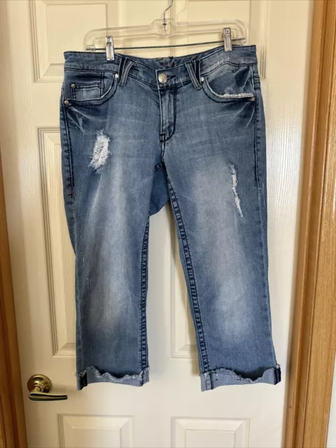 Seven 7 All Mankind Women’s Capris Light Wash Distressed Jeans Size 14